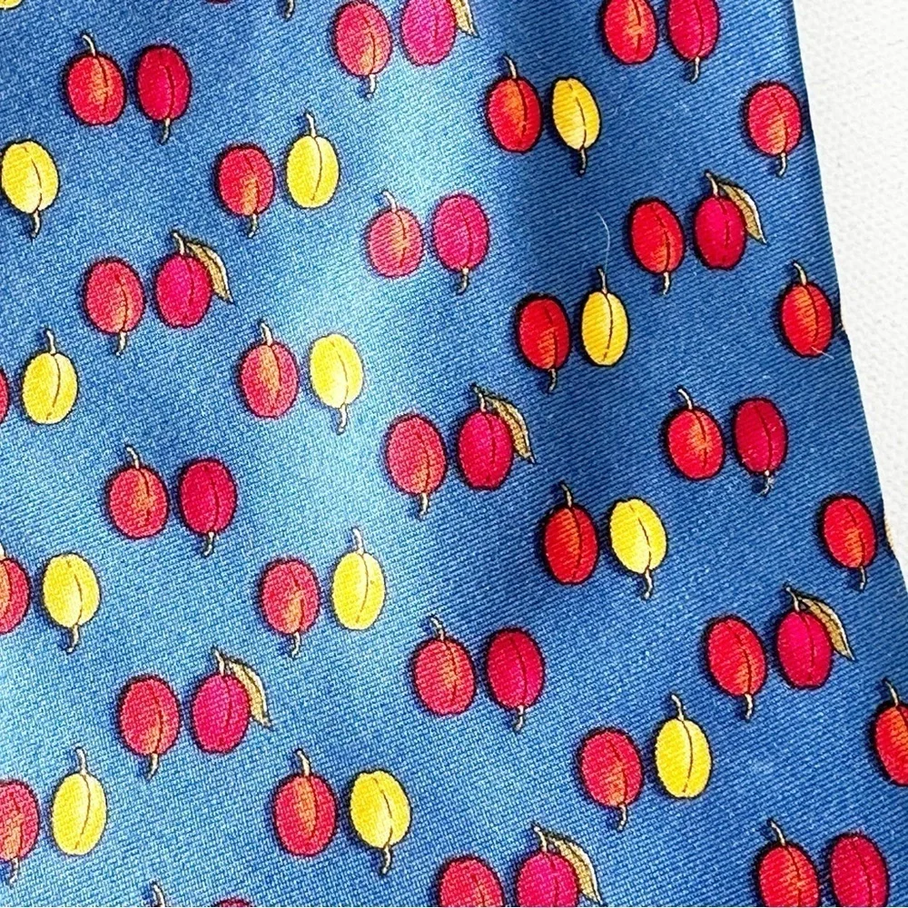 YSL Yves Saint Laurent Men’s Tie Necktie Blue Peaches Fruit Silk